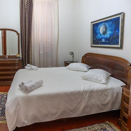 Era Of Elegance: 1928 Classic Dwelling Tripoli Bagian luar foto