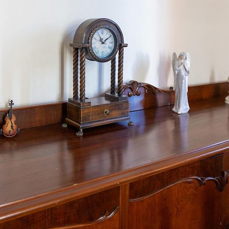 Era Of Elegance: 1928 Classic Dwelling Tripoli Bagian luar foto