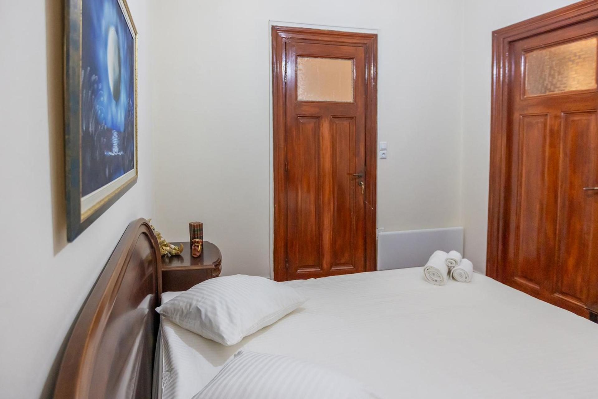 Era Of Elegance: 1928 Classic Dwelling Tripoli Bagian luar foto