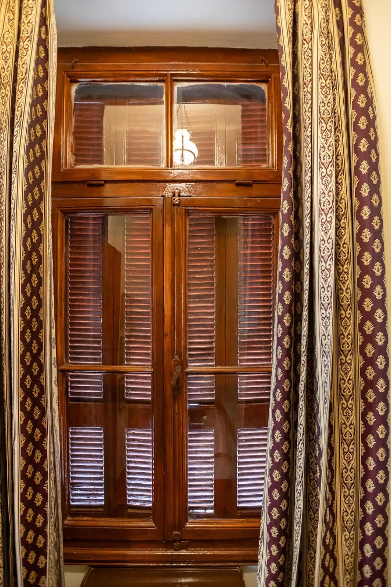 Era Of Elegance: 1928 Classic Dwelling Tripoli Bagian luar foto